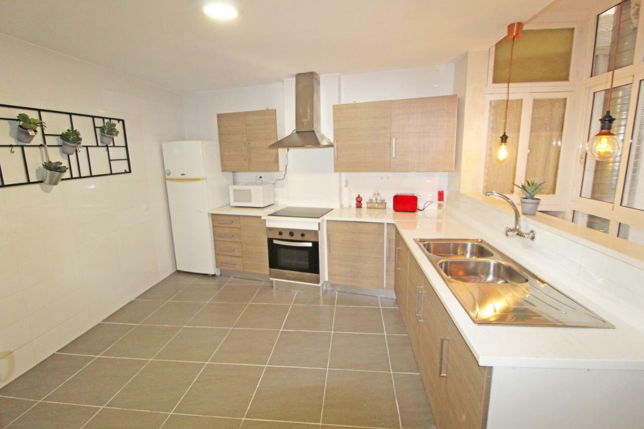 Centrico Y Espacioso Piso En Barrio Tranquilo Аликанте Экстерьер фото