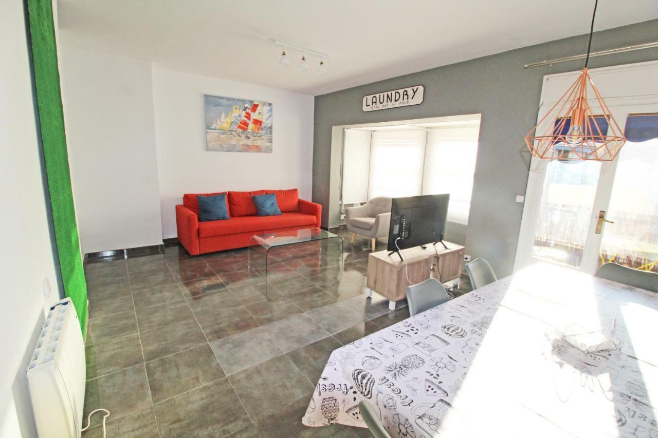 Centrico Y Espacioso Piso En Barrio Tranquilo Аликанте Экстерьер фото